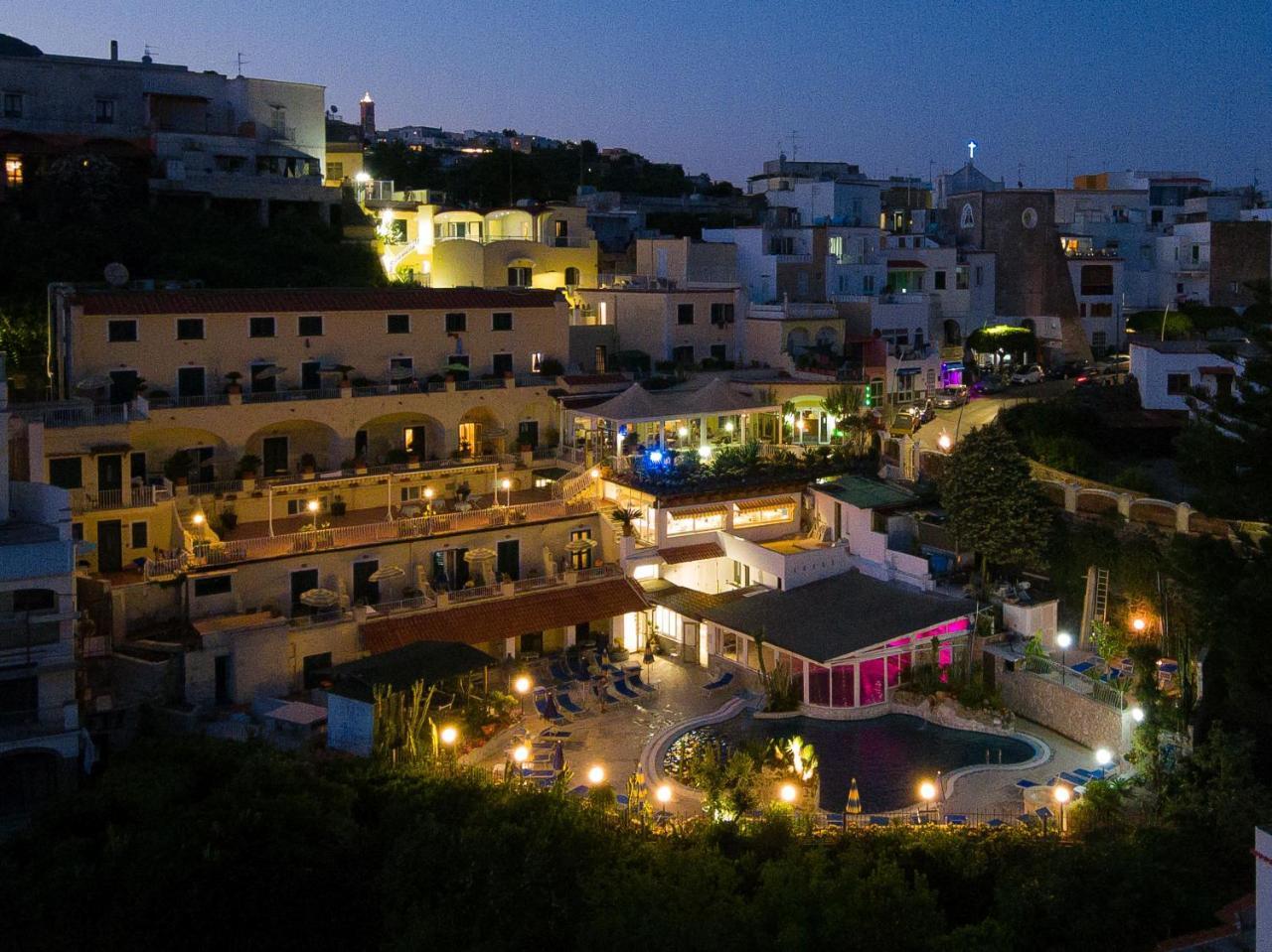 Hotel Terme Saint Raphael Barano dʼIschia Esterno foto